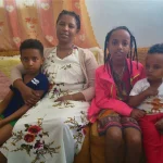 19- students with their Mom