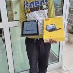 2 tablet for student who finished 1st of his class