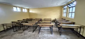 Inauguration du nouveau bâtiment scolaire de Tulla 11 new student desks